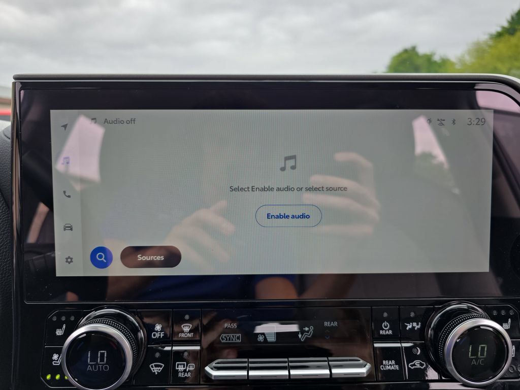 Certified 2025 Toyota Highlander Limited AWD/4WD image 28