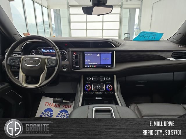 Used 2021 GMC Yukon XL Denali w/ Denali Premium Package image 12