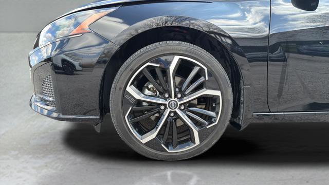 Used 2023 Nissan Altima 2.5 SR image 25