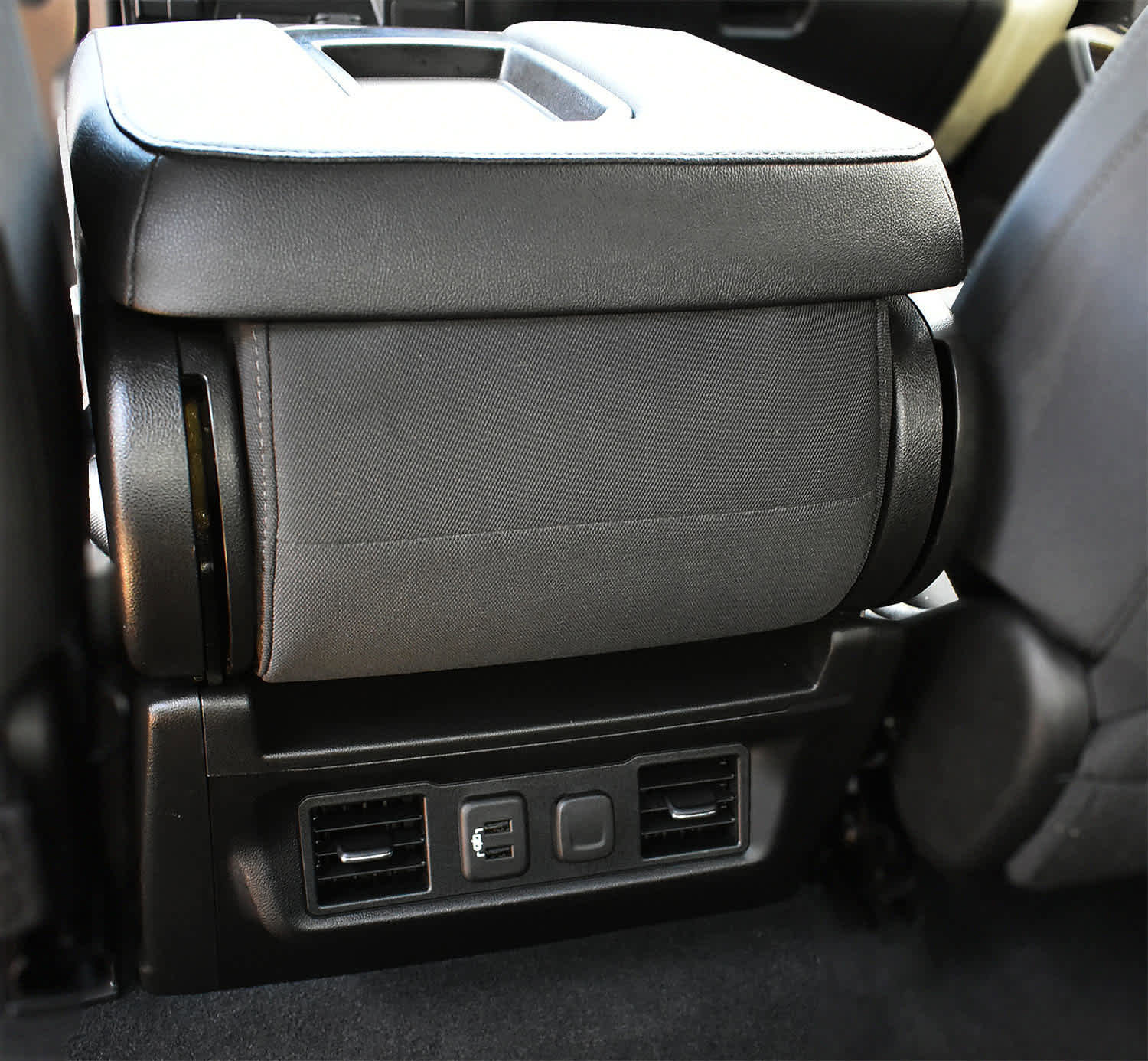 Used 2022 Chevrolet Silverado 1500 RST image 14