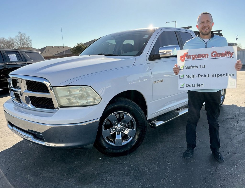 Used 2010 Dodge Ram 1500 Truck SLT image 1