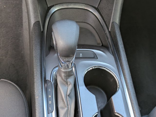 Used 2022 Chevrolet Malibu LT FWD image 20