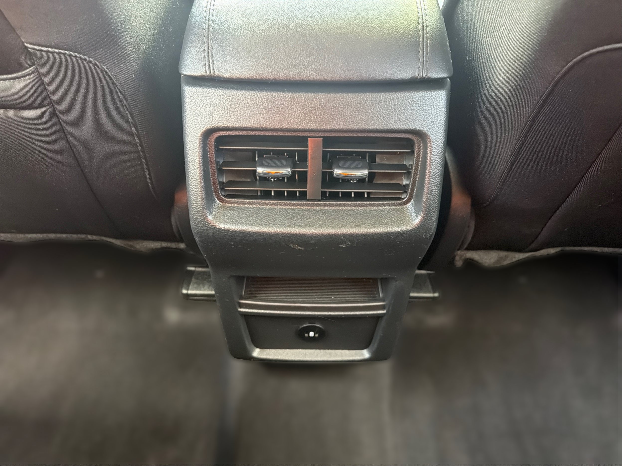 Used 2023 Ford Edge SE w/ Black Appearance Package AWD/4WD image 22