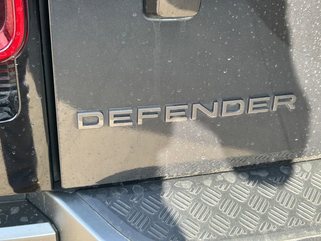Used 2024 Land Rover Defender 130 Outbound AWD/4WD image 13