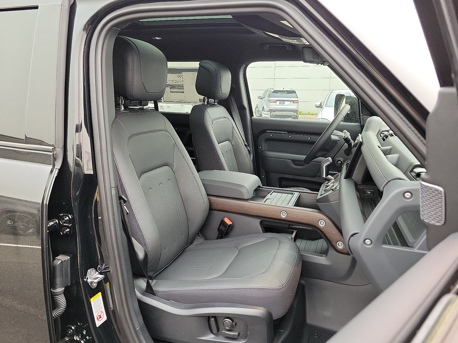New 2023 Land Rover Defender 110 X AWD/4WD image 3