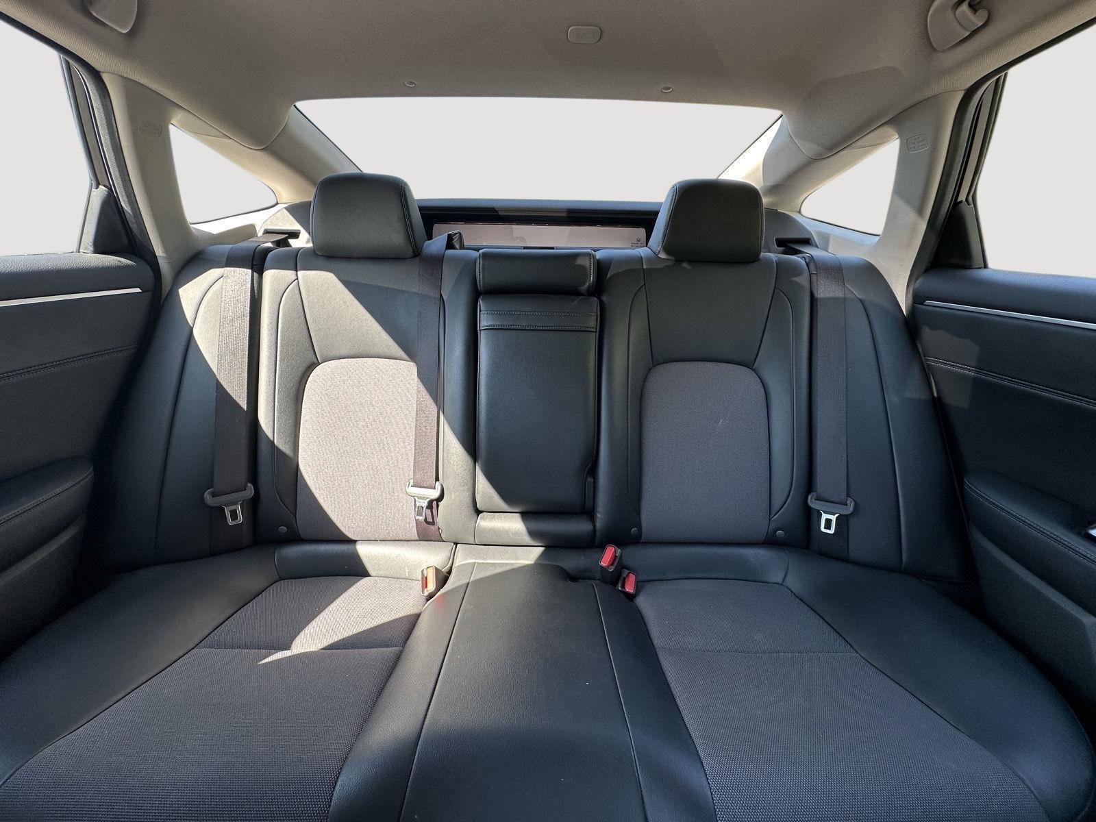 Used 2018 Honda Clarity Plug-In Hybrid image 13