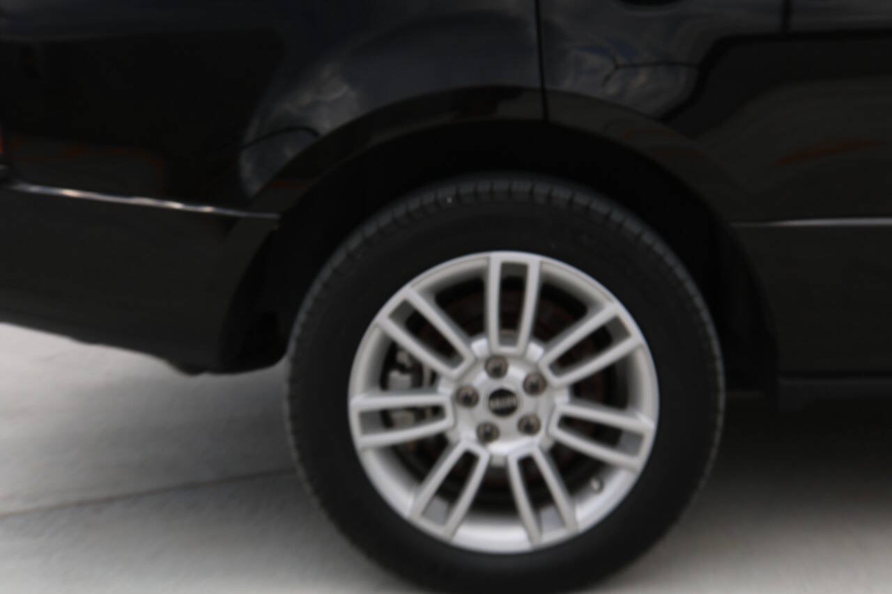 Used 2010 Land Rover Range Rover HSE AWD/4WD image 79