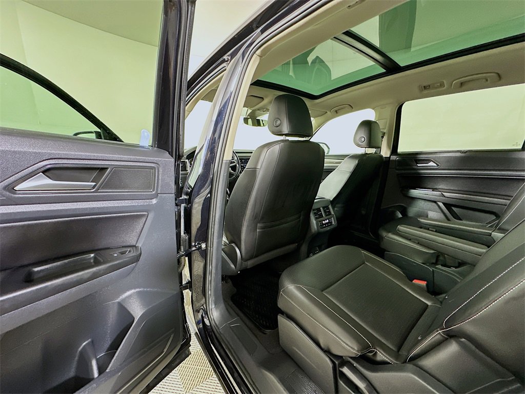 Certified 2021 Volkswagen Atlas SEL image 18