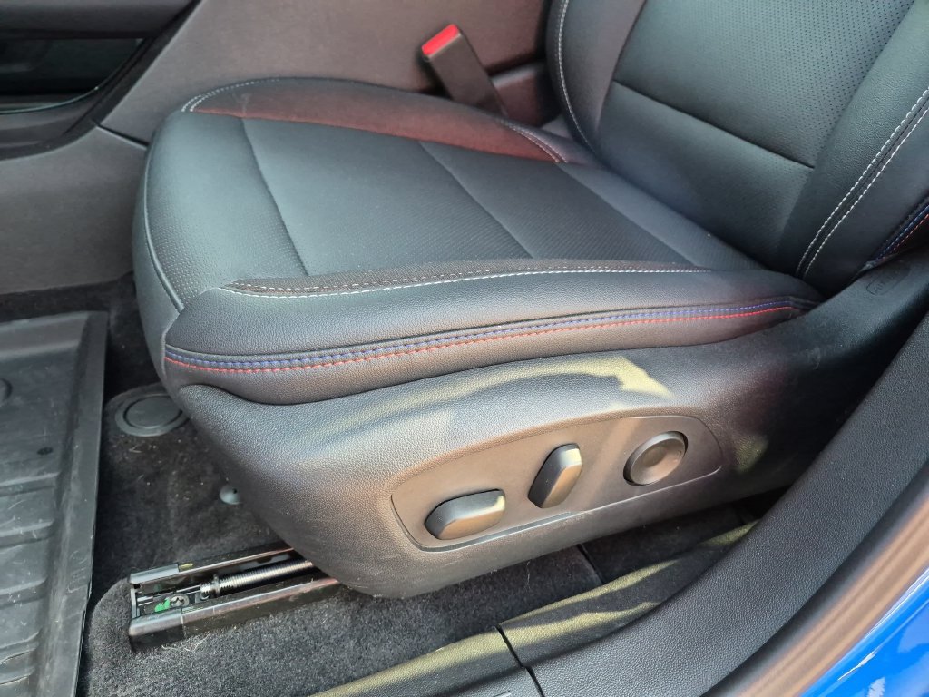 Certified 2026 Chevrolet Equinox EV RS AWD/4WD image 15