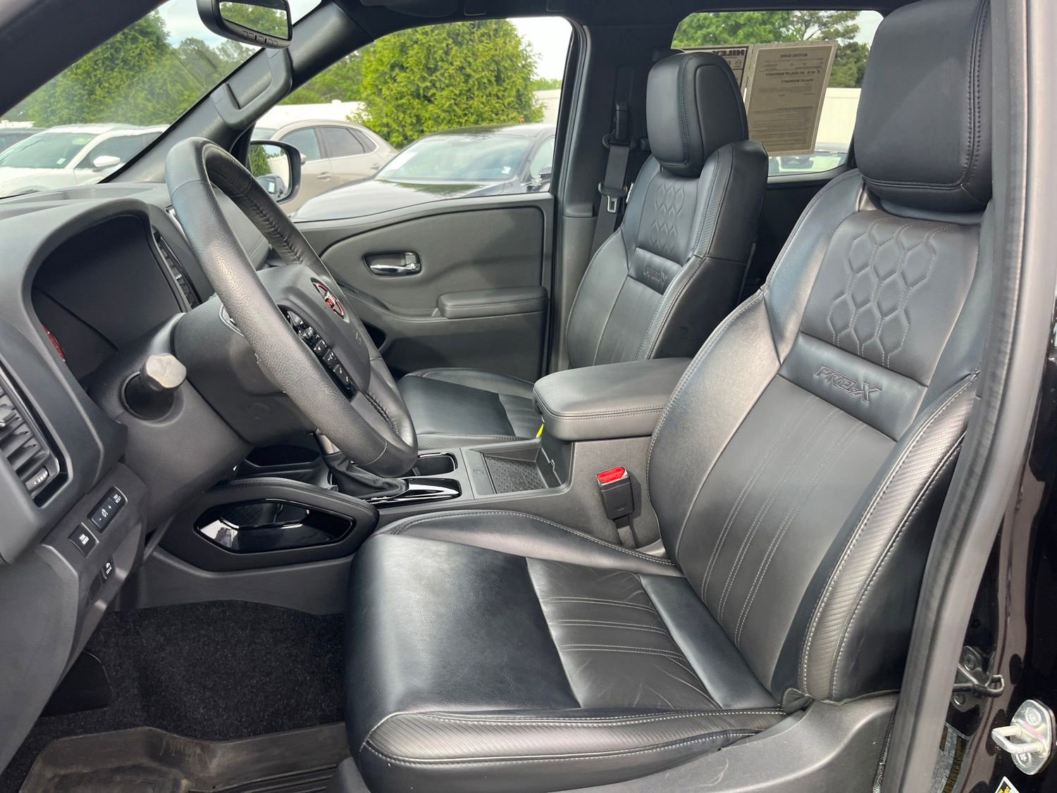 Used 2022 Nissan Frontier Pro-X w/ Pro-X Premium Package RWD image 32