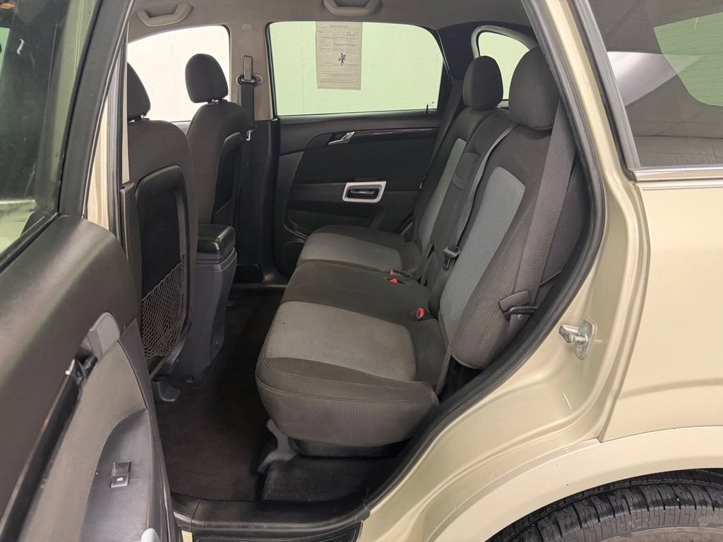 Used 2014 Chevrolet Captiva Sport LT FWD image 16