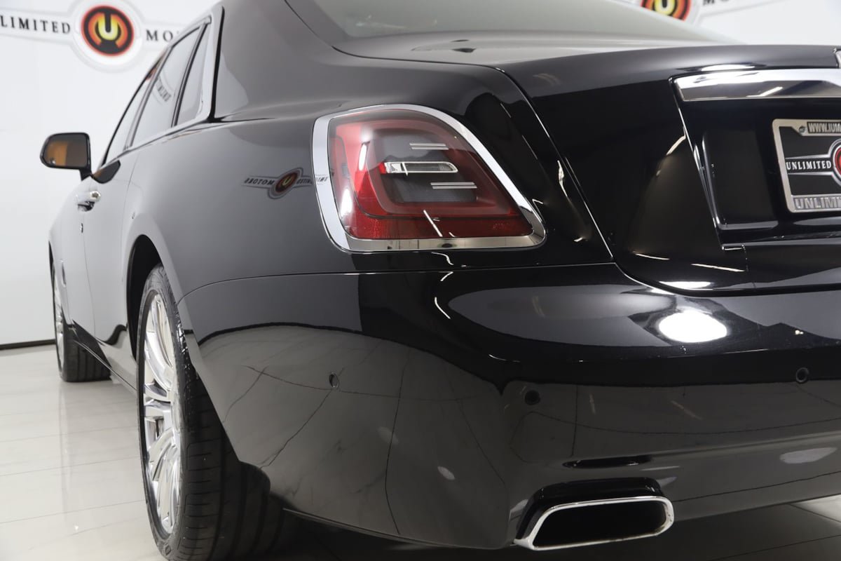 Used 2023 Rolls-Royce Ghost AWD/4WD image 38