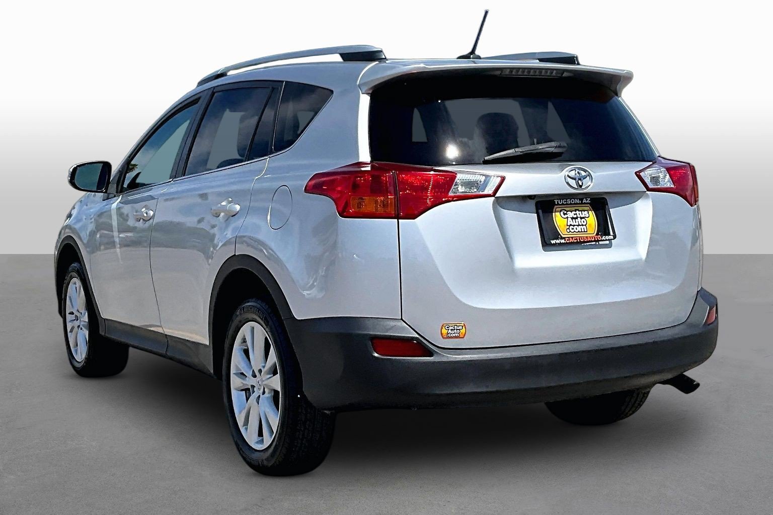 Used 2015 Toyota RAV4 Limited FWD image 11