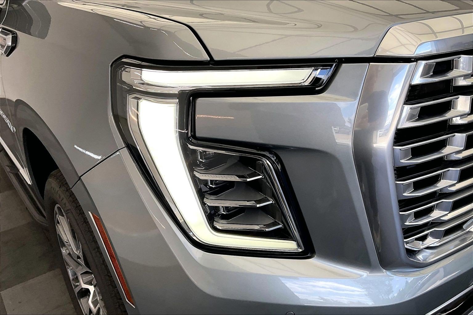 New 2026 GMC Yukon XL Denali w/ Advanced Technology Package AWD/4WD image 15