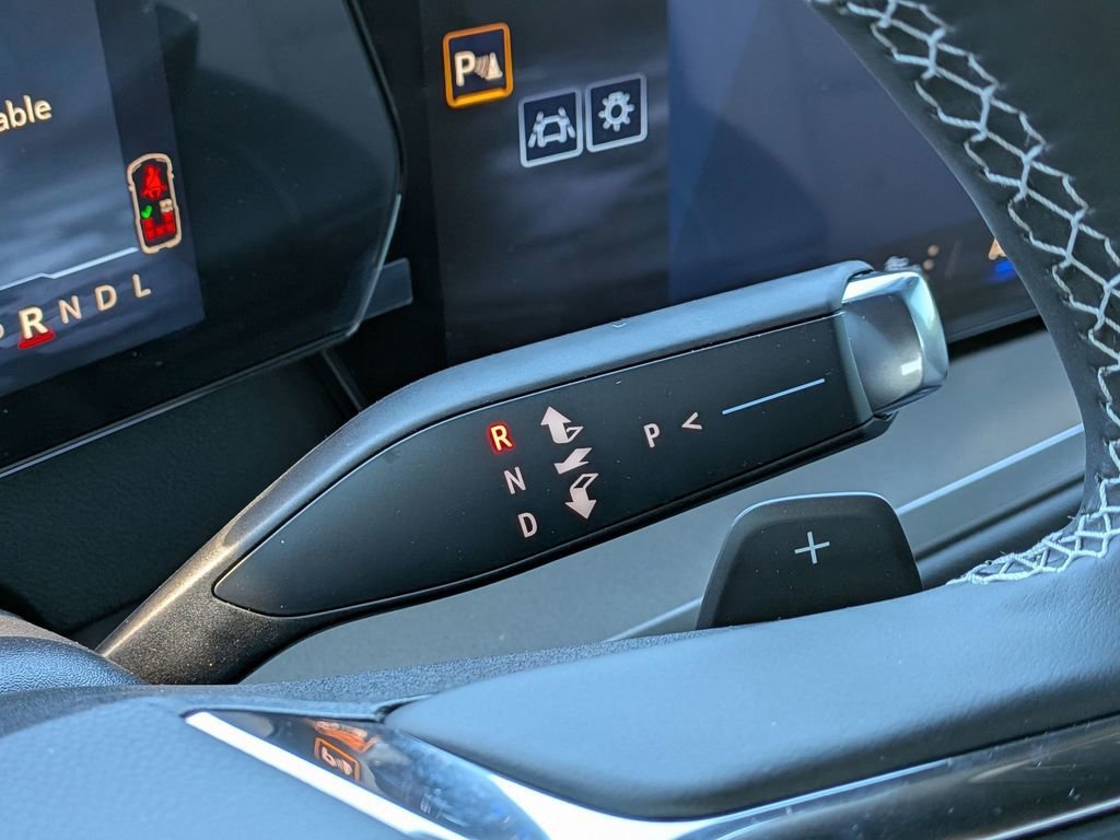 New 2026 Chevrolet Traverse LT w/ LPO, Floor Liner Package FWD image 19