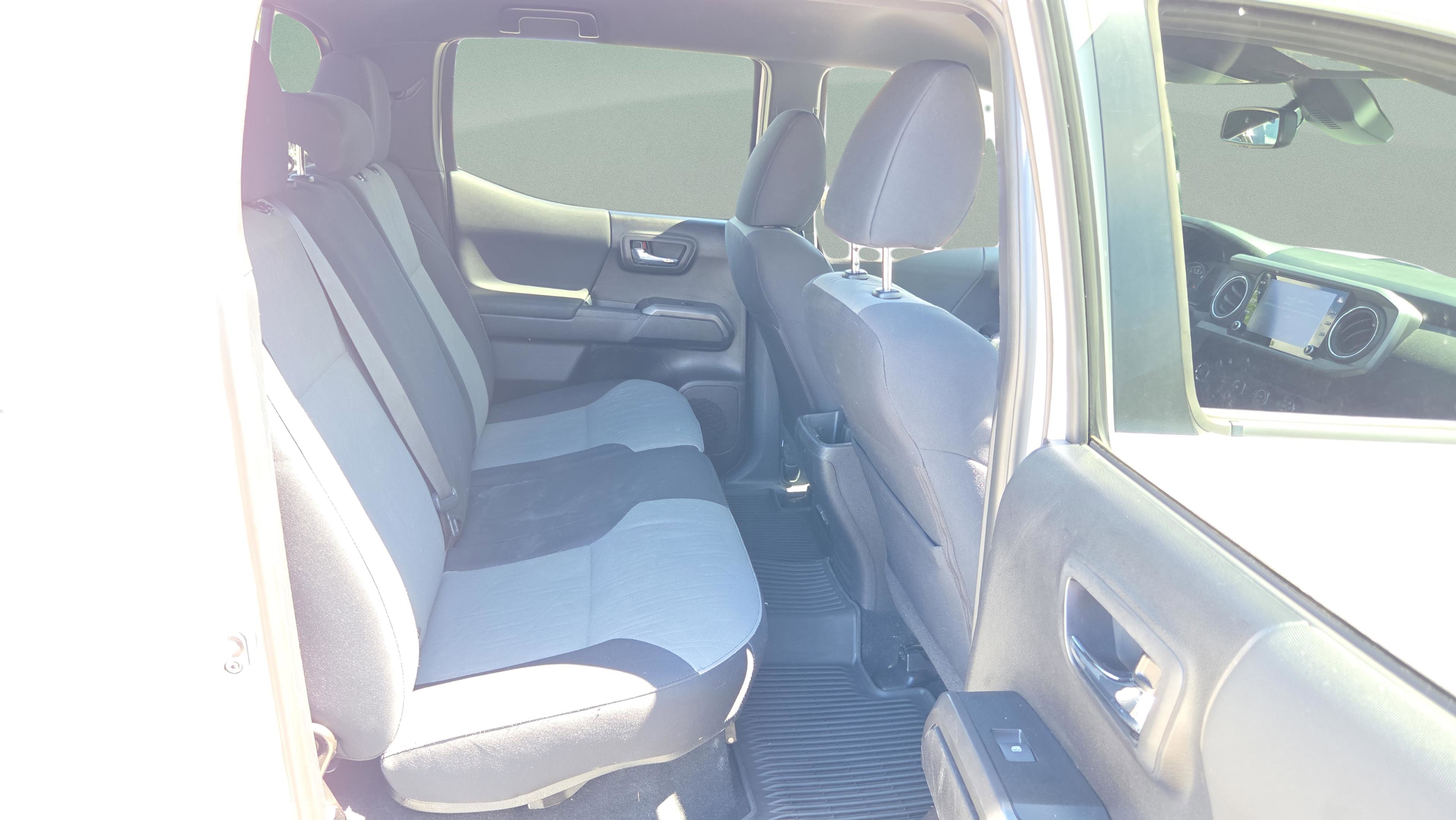 Used 2020 Toyota Tacoma TRD Off-Road image 19