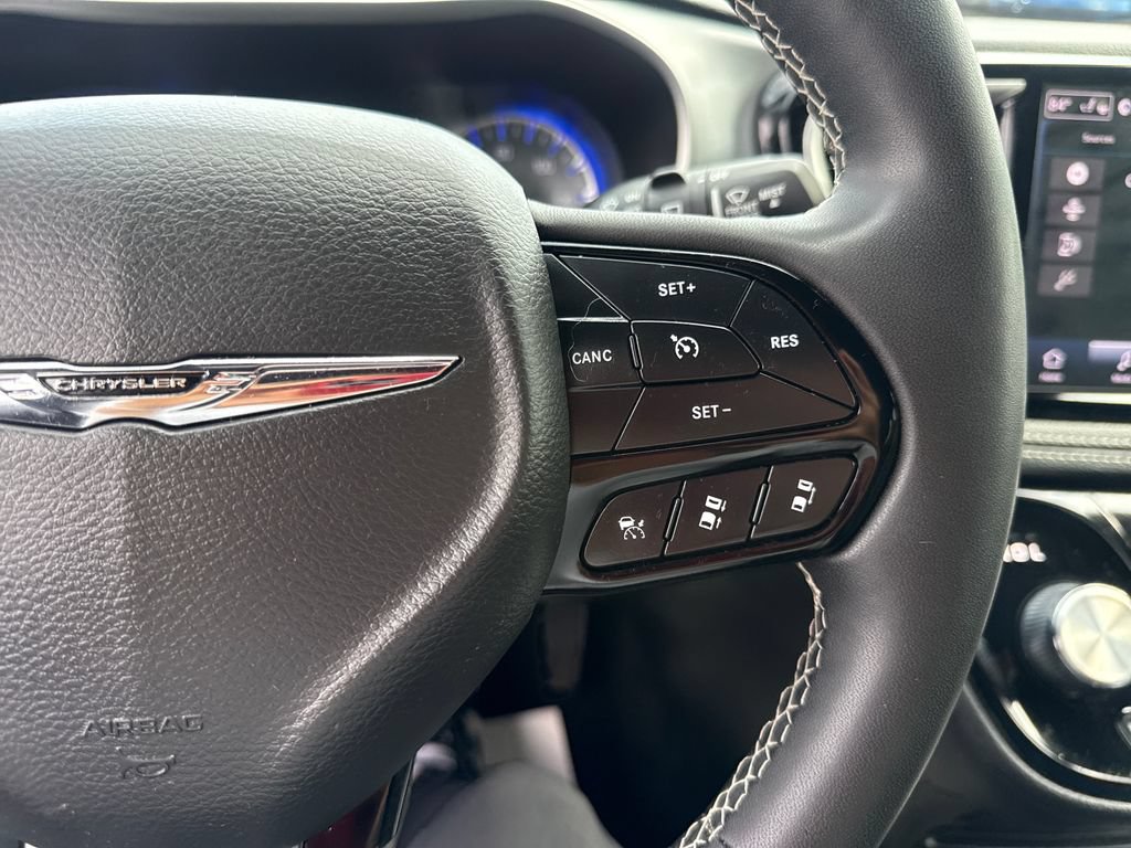 Used 2024 Chrysler Pacifica Touring-L w/ S Appearance Package AWD/4WD image 46