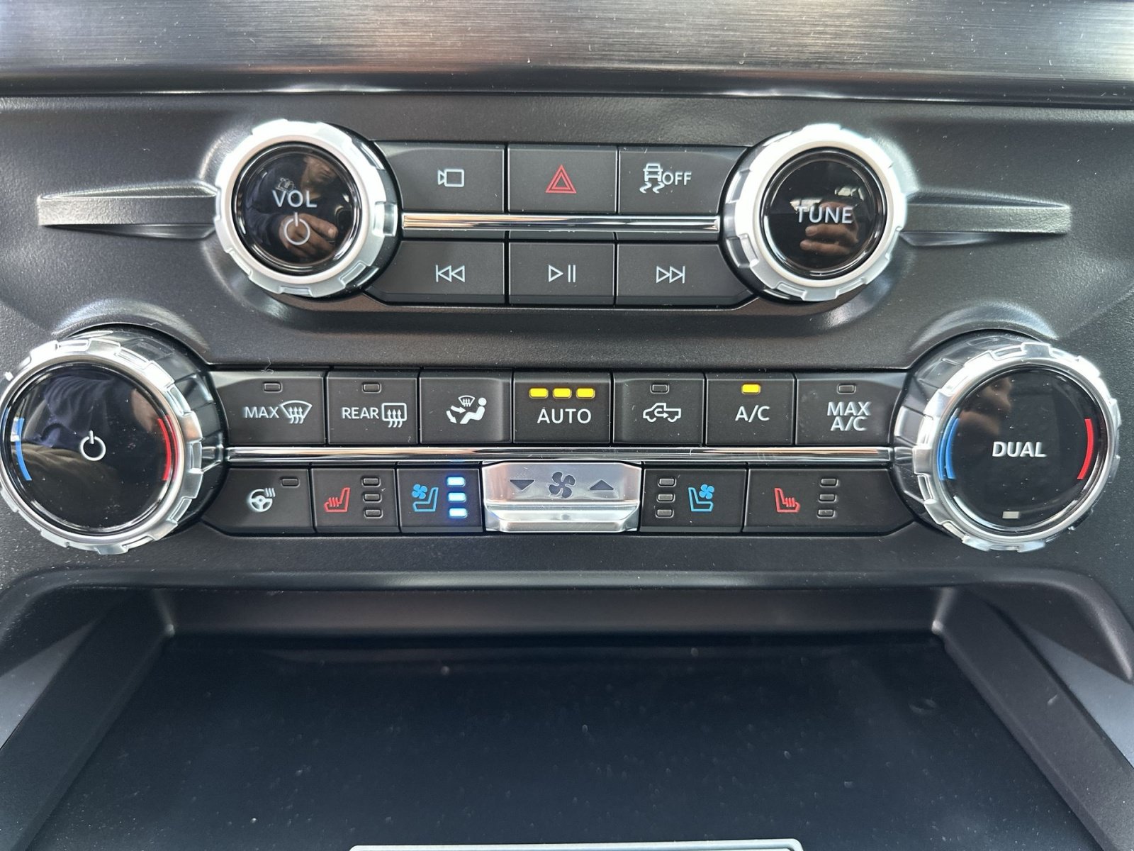 New 2026 Ford F250 Lariat w/ Black Appearance Package AWD/4WD image 45