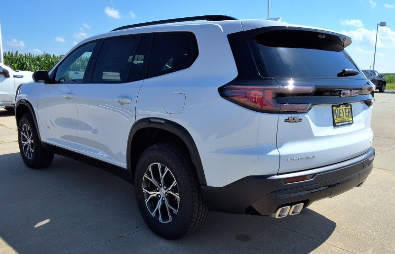 New 2026 GMC Acadia AT4 w/ Luxury Package AWD/4WD image 6