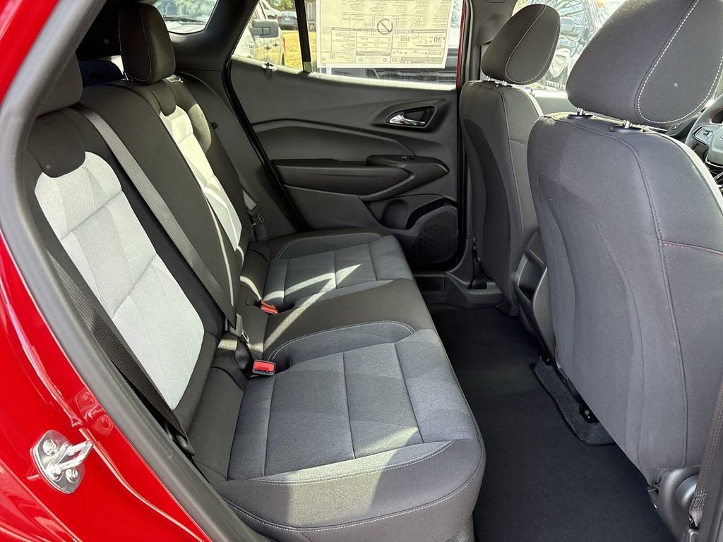 New 2026 Chevrolet Trax RS w/ Sunroof Package image 26