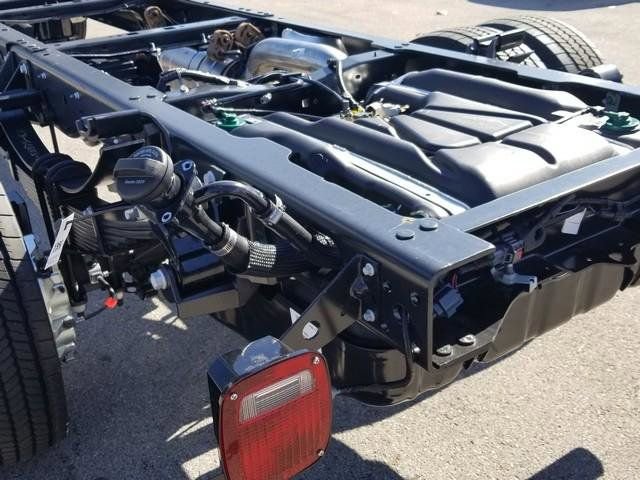 New 2026 Ford F550 4x4 Regular Cab Super Duty image 13