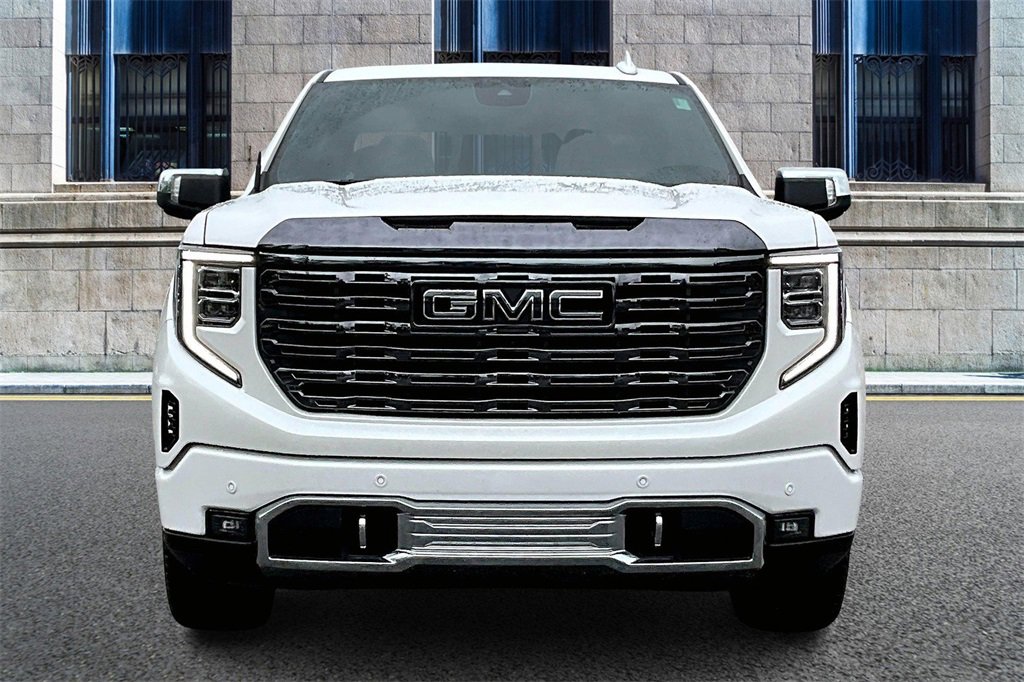 Used 2024 GMC Sierra 1500 Denali Ultimate image 3