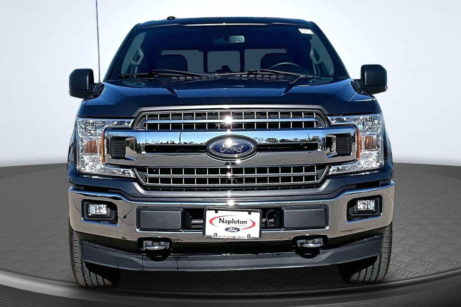Used 2018 Ford F150 XLT w/ Equipment Group 302A Luxury AWD/4WD image 3