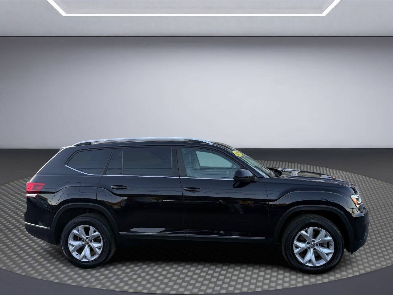 Used 2018 Volkswagen Atlas SEL AWD/4WD image 8