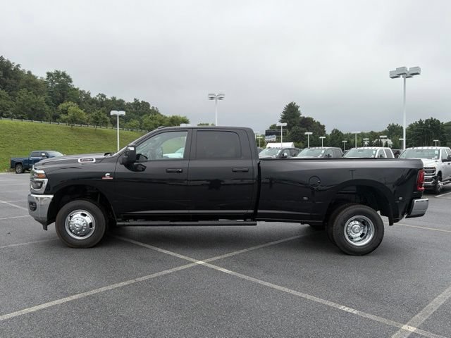 New 2026 RAM 3500 Tradesman AWD/4WD image 4