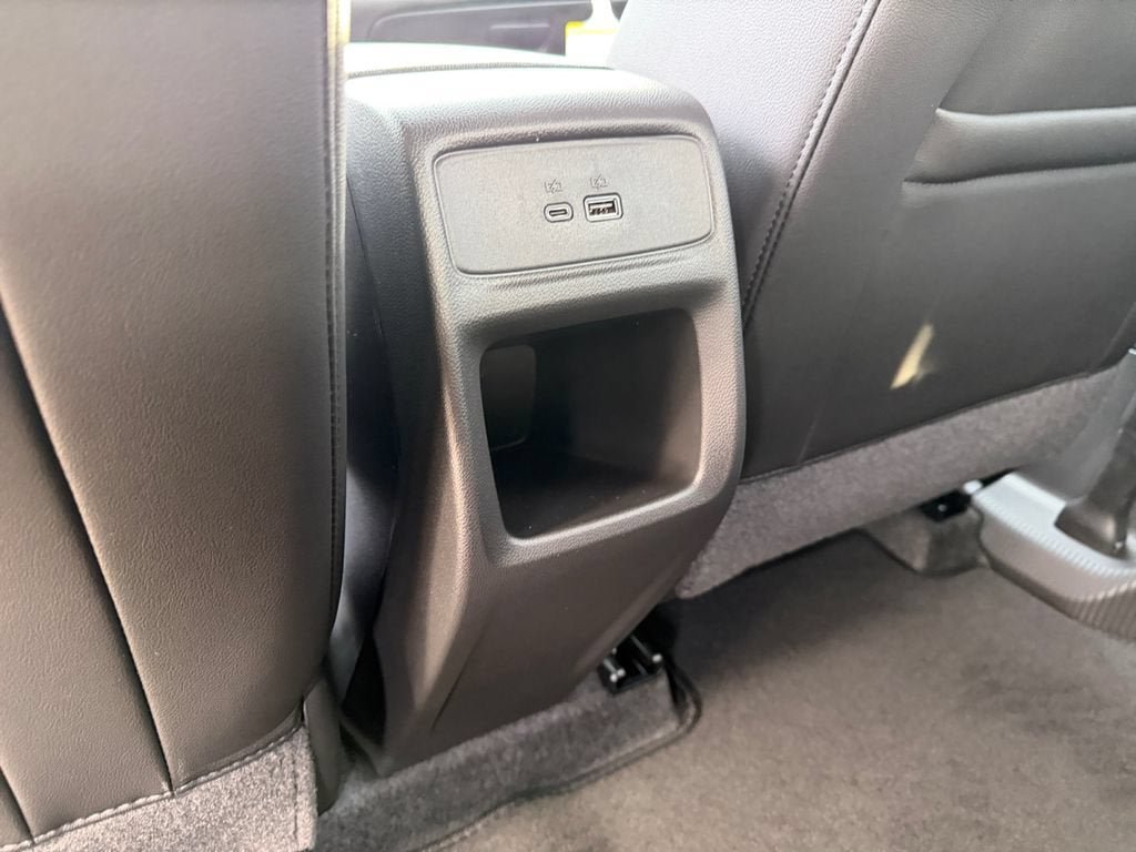 New 2026 Chevrolet Trax RS w/ Sunroof Package FWD image 33