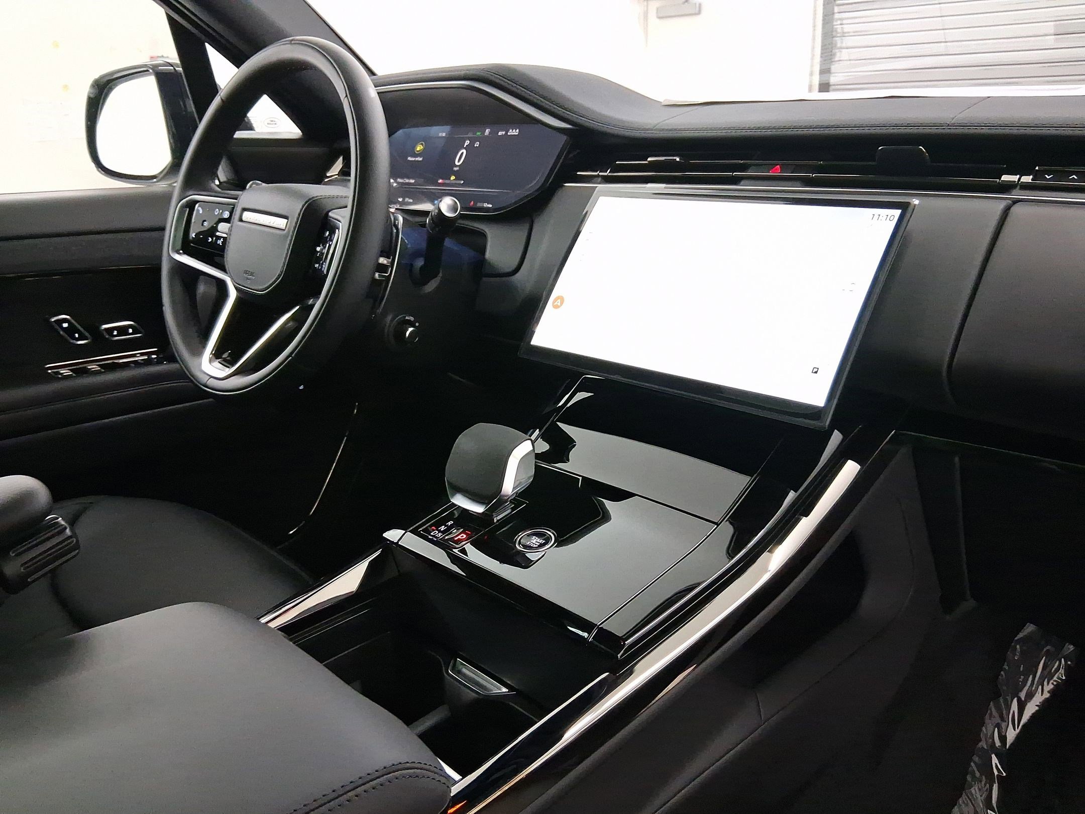 New 2025 Land Rover Range Rover Sport SE image 20
