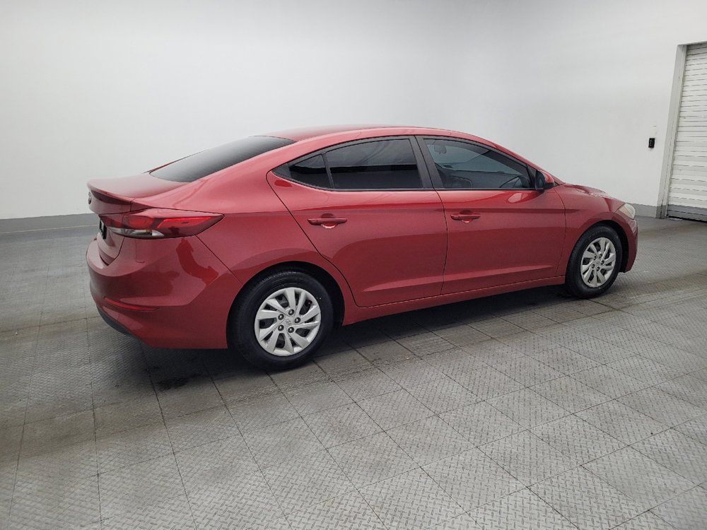 Used 2018 Hyundai Elantra SE w/ Cargo Package FWD image 10