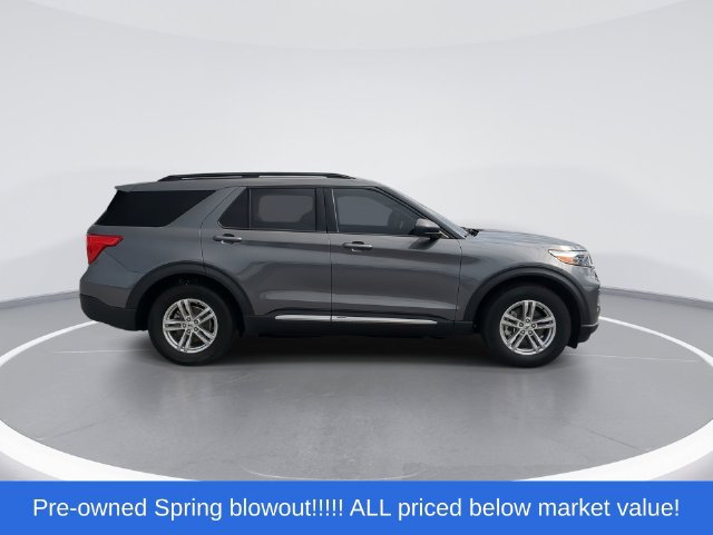 Used 2023 Ford Explorer XLT RWD image 9