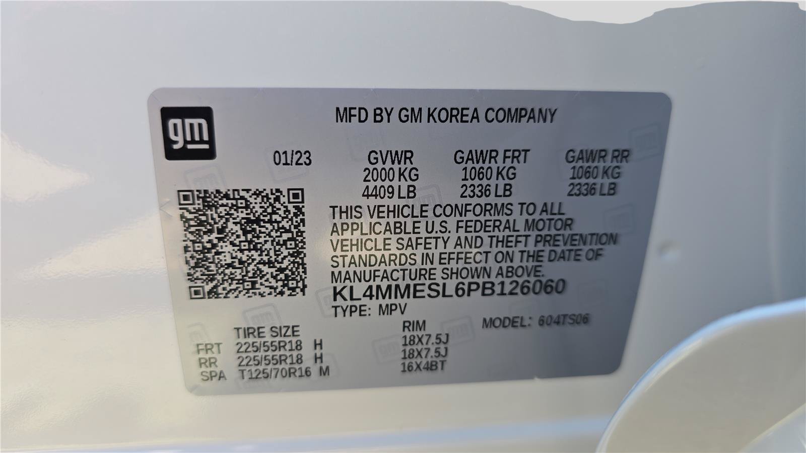 Used 2023 Buick Encore GX Select w/ Sport Touring Package AWD/4WD image 29