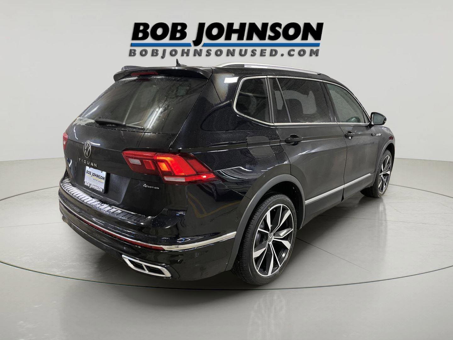 Used 2023 Volkswagen Tiguan SEL R-Line image 7