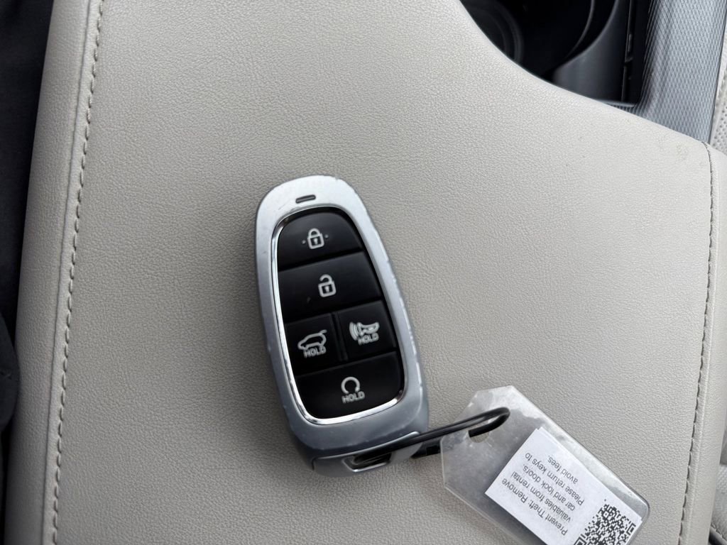 Used 2024 Hyundai Palisade Limited image 30