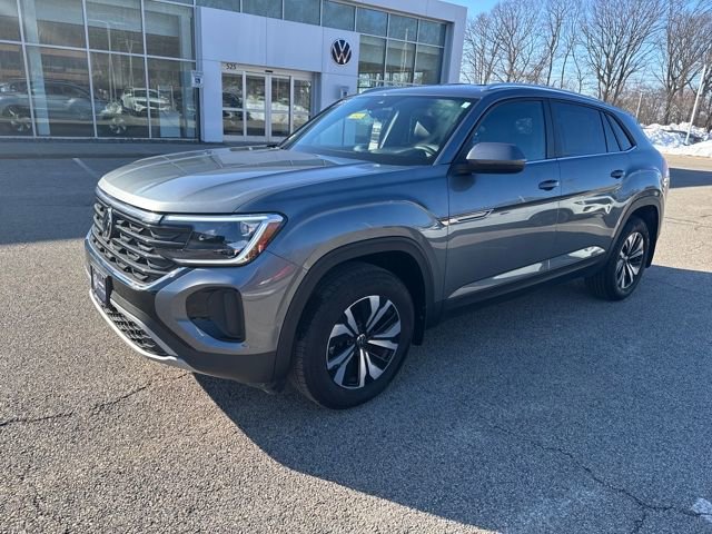 Certified 2025 Volkswagen Atlas Cross Sport SE image 3