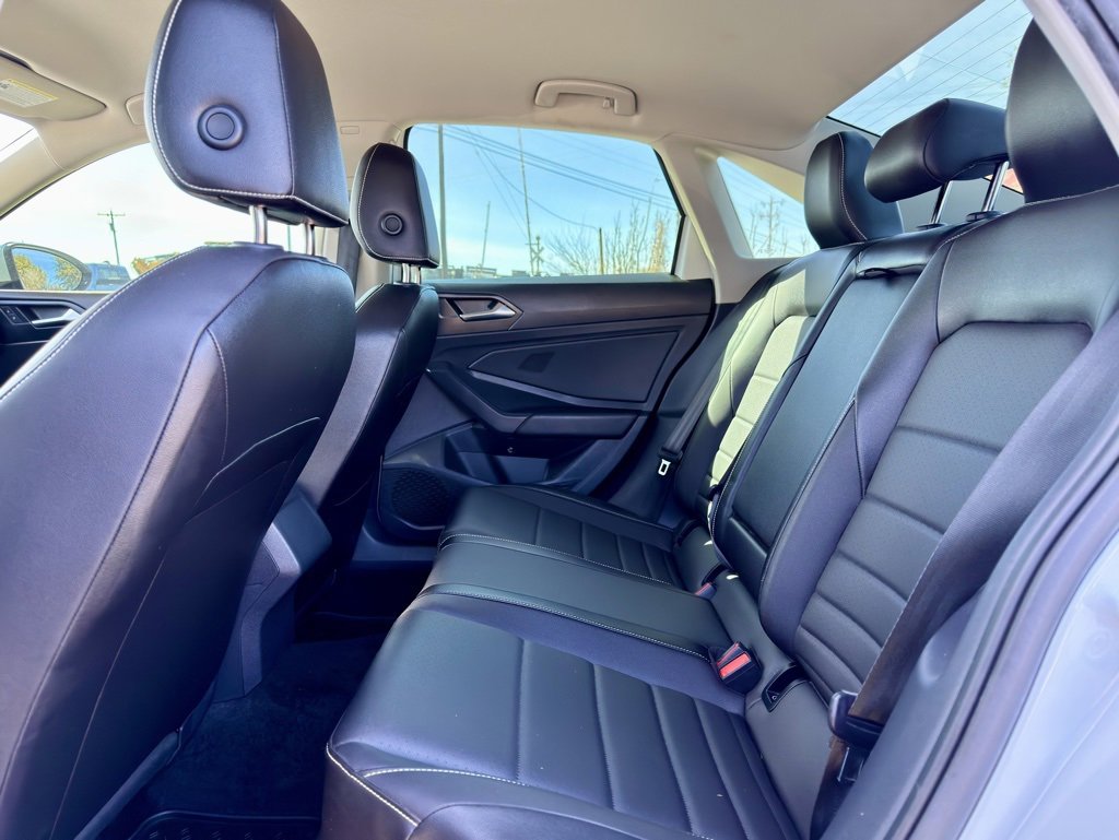 Used 2023 Volkswagen Jetta SE image 10
