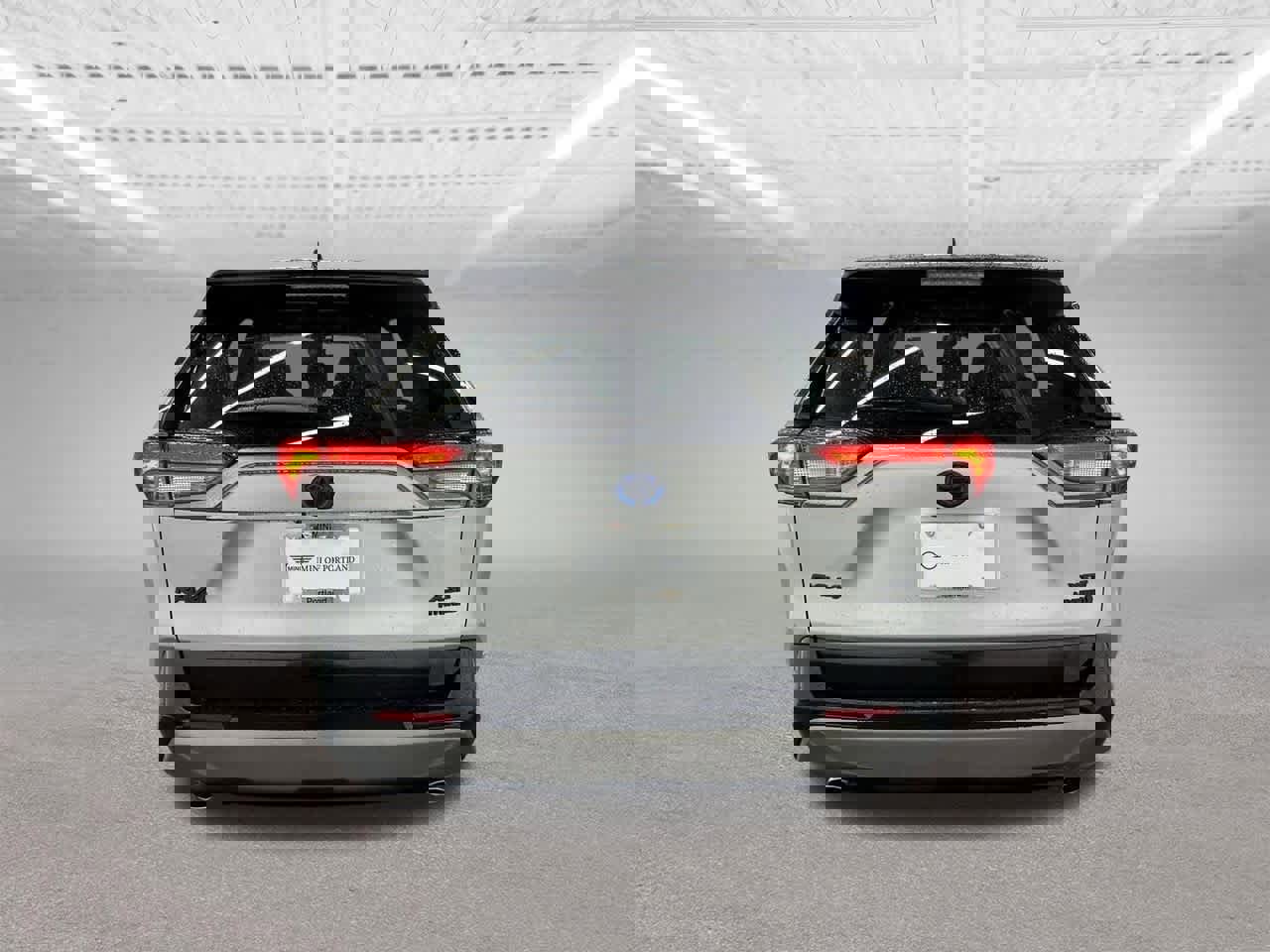 Used 2019 Toyota RAV4 XSE image 4