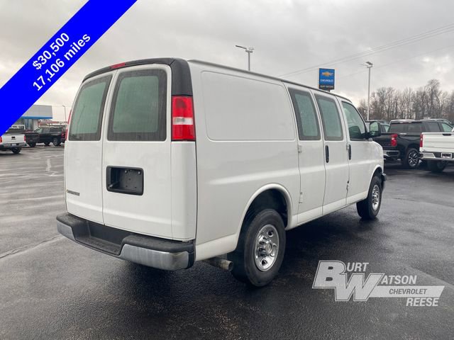 Used 2024 Chevrolet Express 2500 w/ Driver Convenience Package image 7
