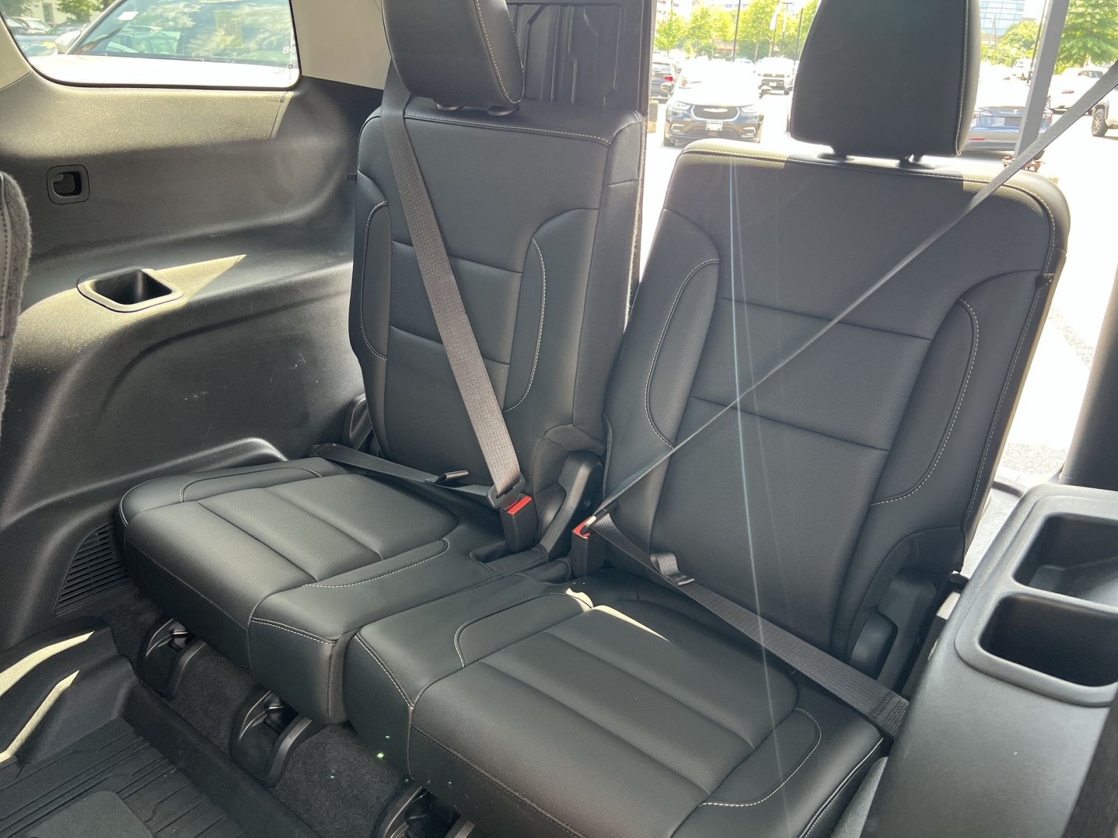 Used 2019 GMC Acadia SLT w/ Black Edition FWD image 26
