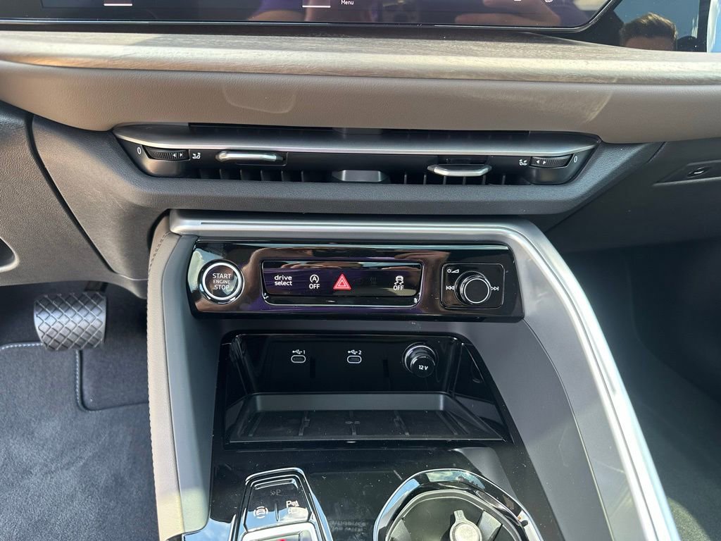 New 2025 Audi Q5 Premium Plus image 18