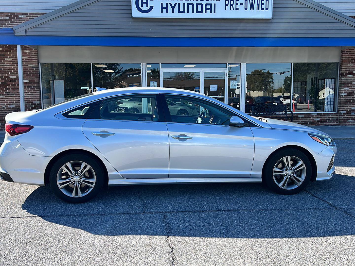 Used 2018 Hyundai Sonata SEL w/ Tech Package 02 FWD image 6
