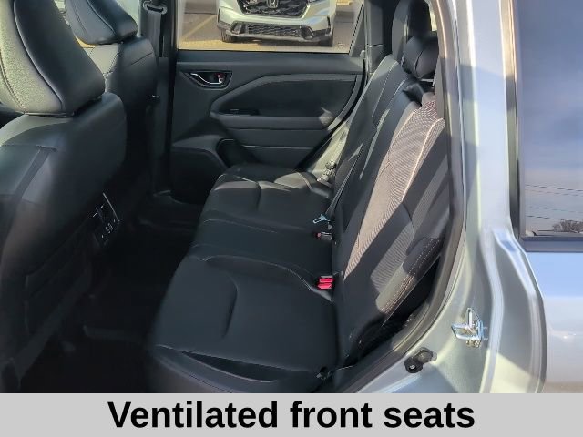 Used 2025 Subaru Forester Touring image 13