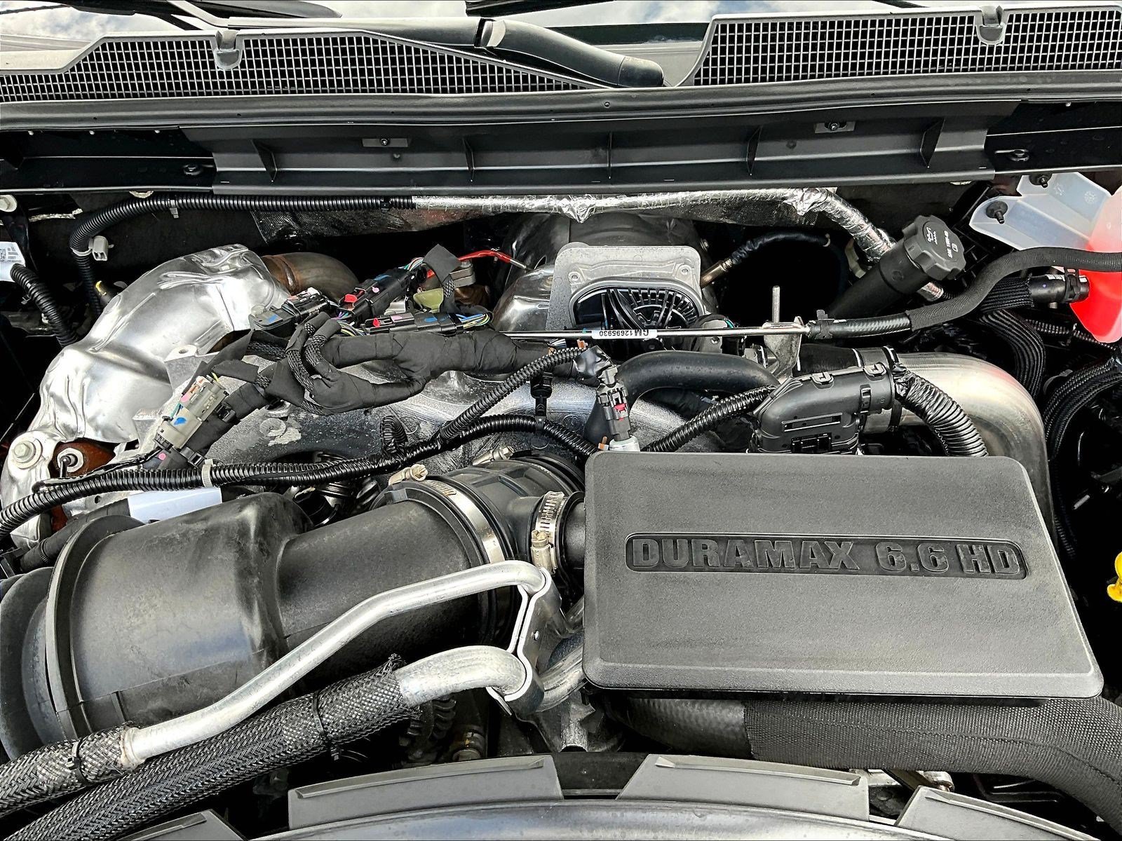 Used 2025 Chevrolet Silverado 2500 ZR2 w/ Technology Package AWD/4WD image 31