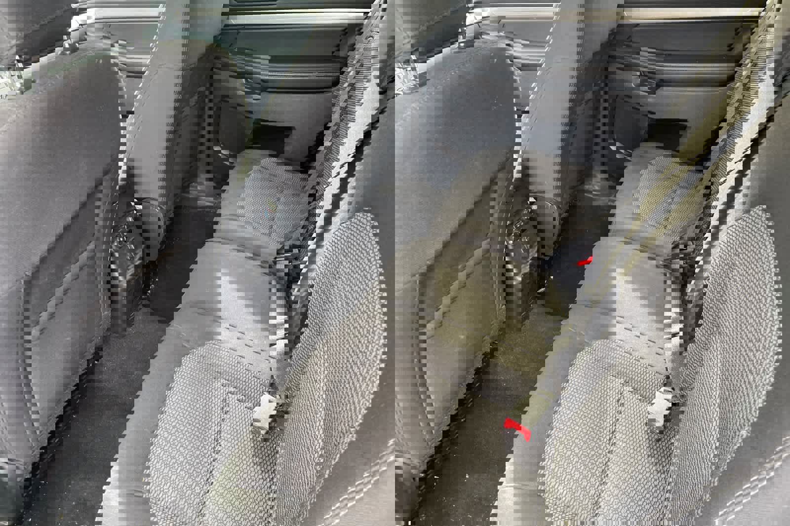 Used 2019 Ford Explorer XLT w/ Equipment Group 201A image 4