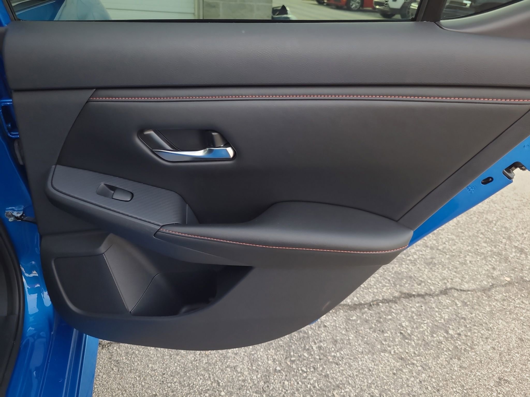 Used 2024 Nissan Sentra SR w/ SR Premium Package image 32