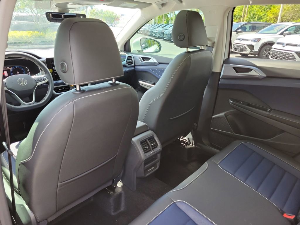 New 2026 Volkswagen Taos SEL image 8