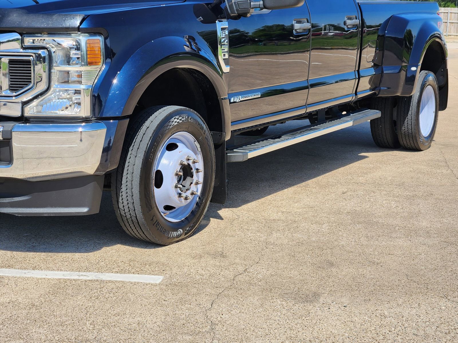 Used 2022 Ford F450 XLT w/ FX4 Off-Road Package AWD/4WD image 9