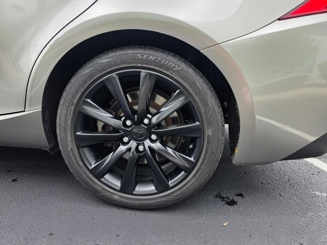 Used 2016 Lexus IS 200t RWD image 10